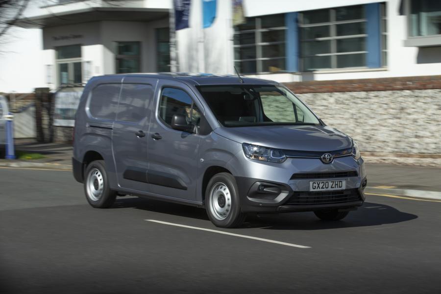  Toyota ProAce City Van LWB 2020 года  (UK) (фото 15 из 22)